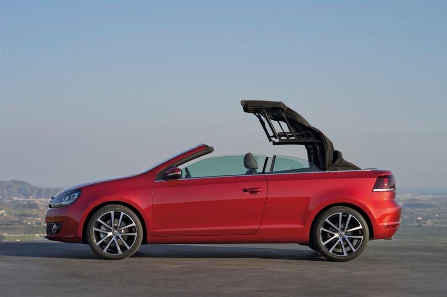  Volkswagen Golf Cabrio 2011 года  (фото 56 из 69)